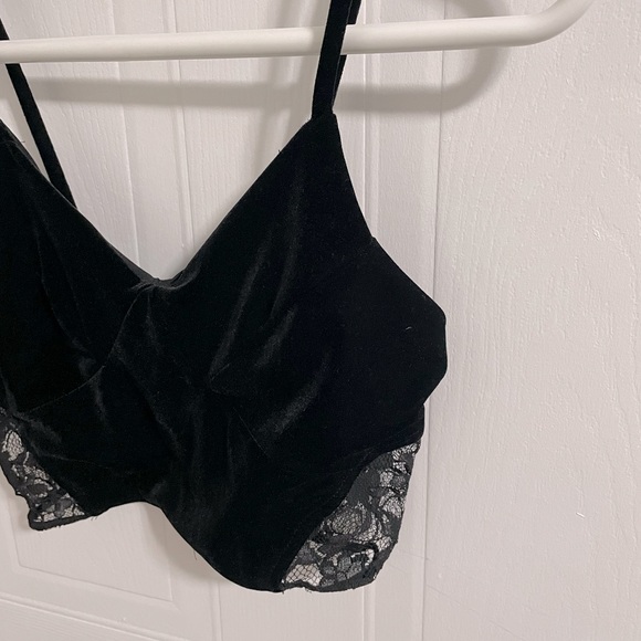 Small Forever 21 Crop Top - Picture 3 of 4